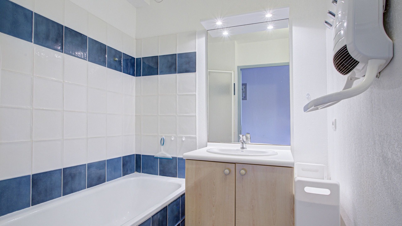 Photo of Bathroom in Homps