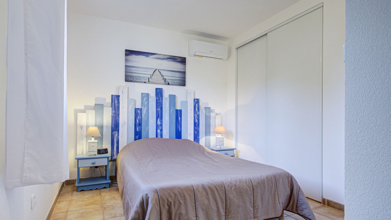 Photo of Bedroom in Homps