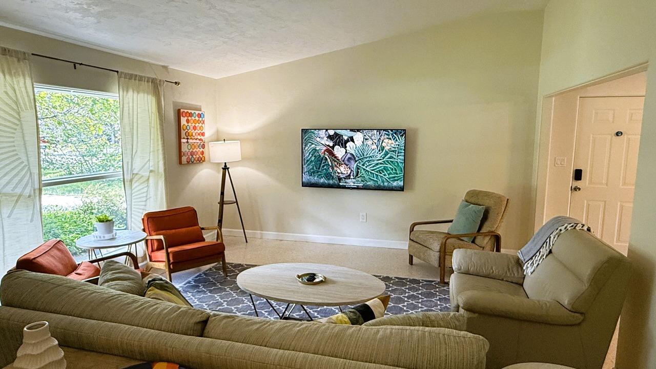 Photo of Livingroom in Gainesville