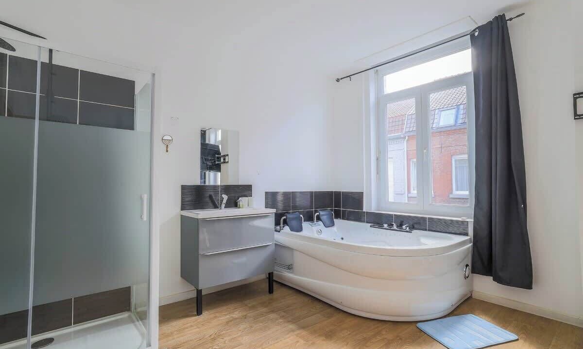 Photo of Bathroom in Tourcoing