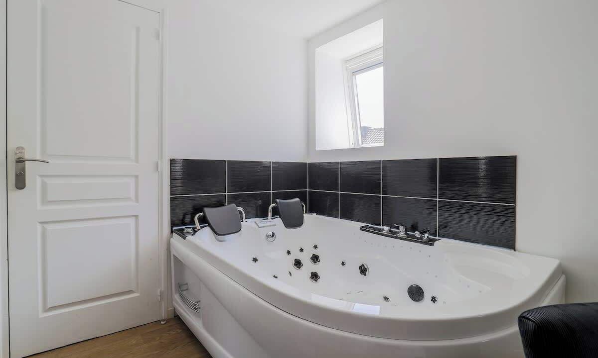 Photo of Bathroom in Tourcoing