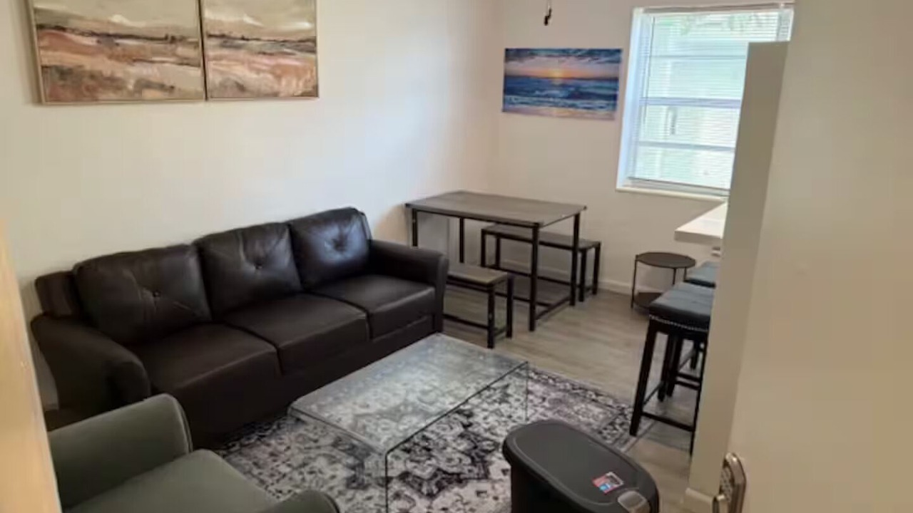 Photo of Livingroom in Surfside