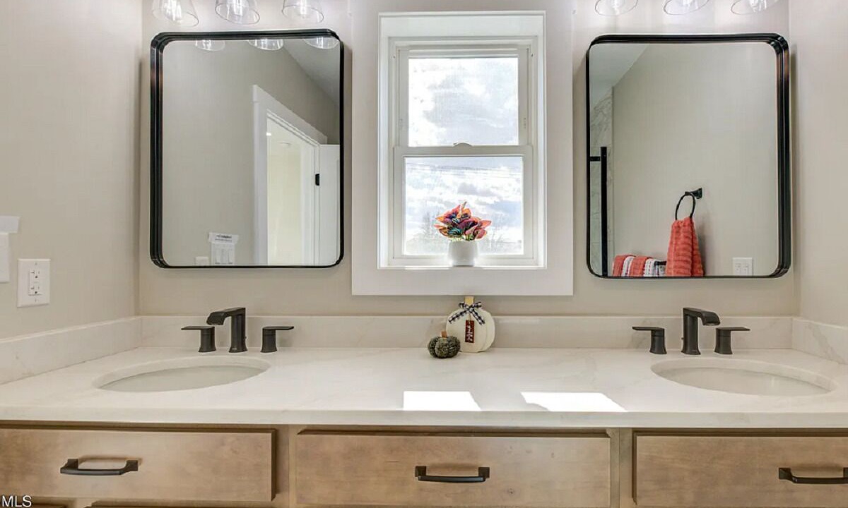 Photo of Bathroom in Scotia