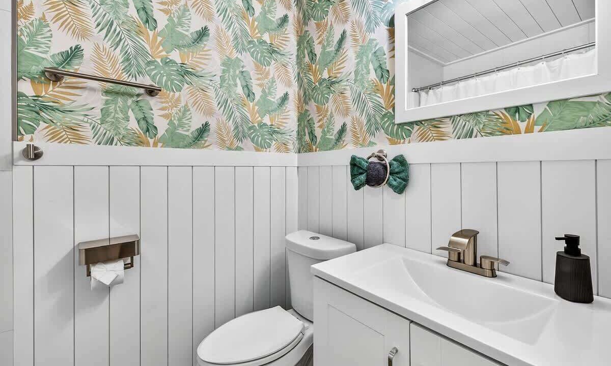 Photo of Bathroom in Apollo Beach