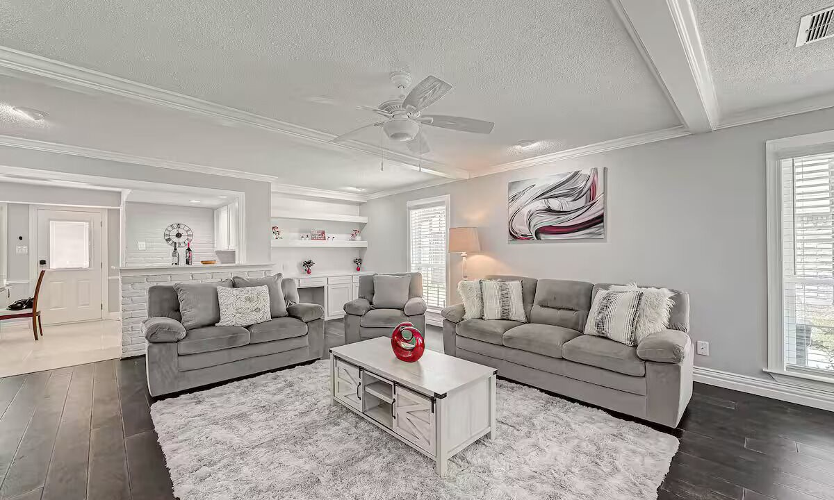 Photo of Livingroom in Houston