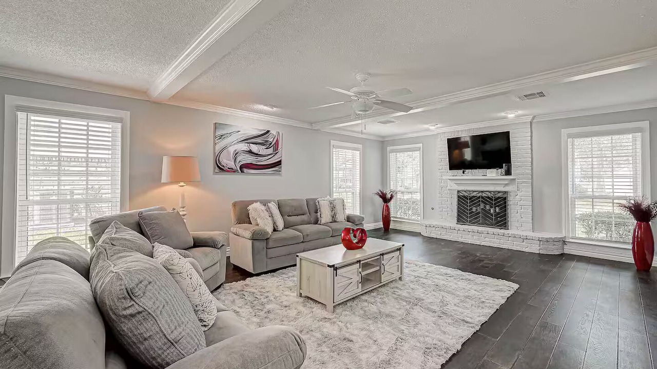 Photo of Livingroom in Houston