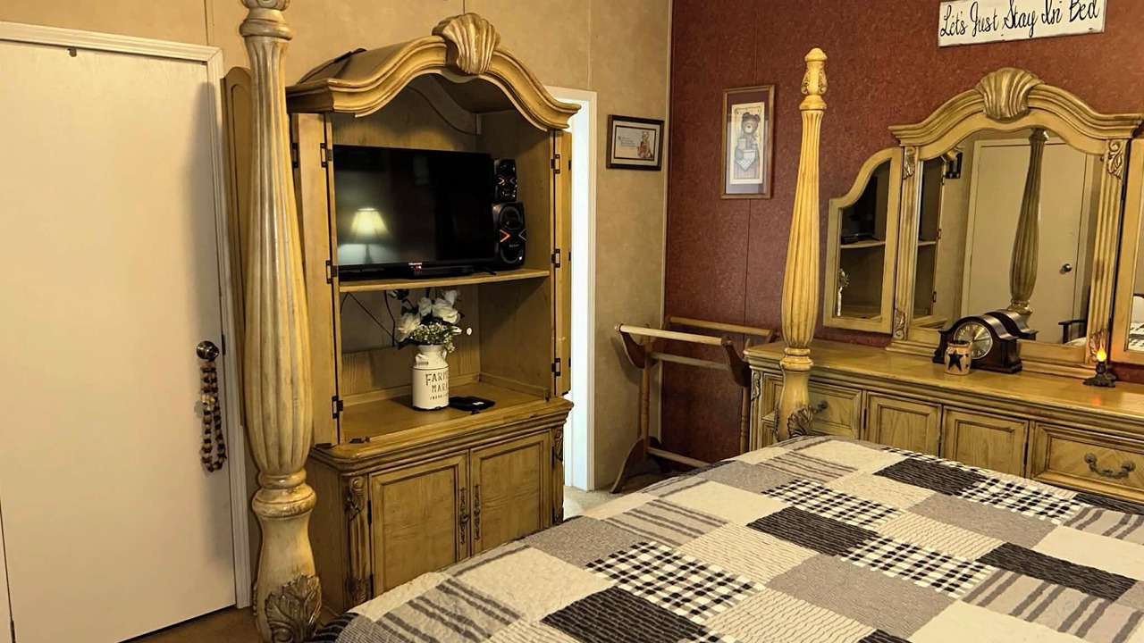 Photo of Bedroom in Winston