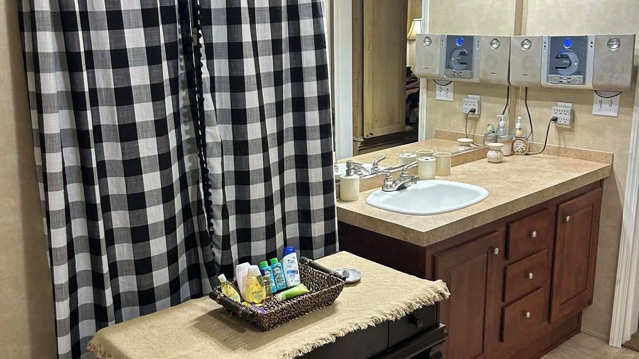 Photo of Bathroom in Winston