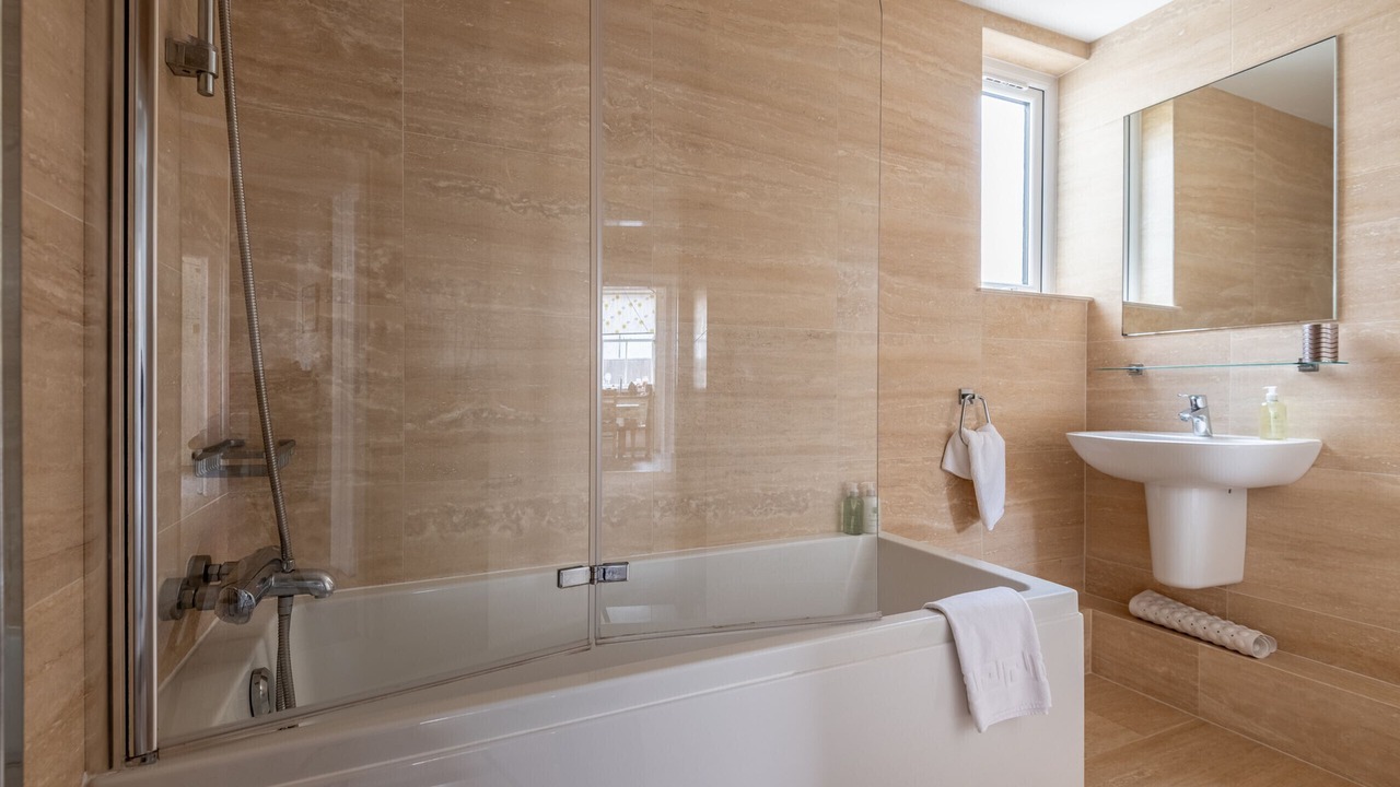 Photo of Bathroom in Earlsferry