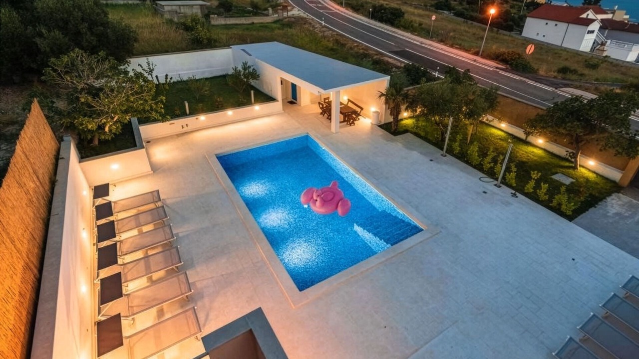 Photo of Outdoor in Rtina