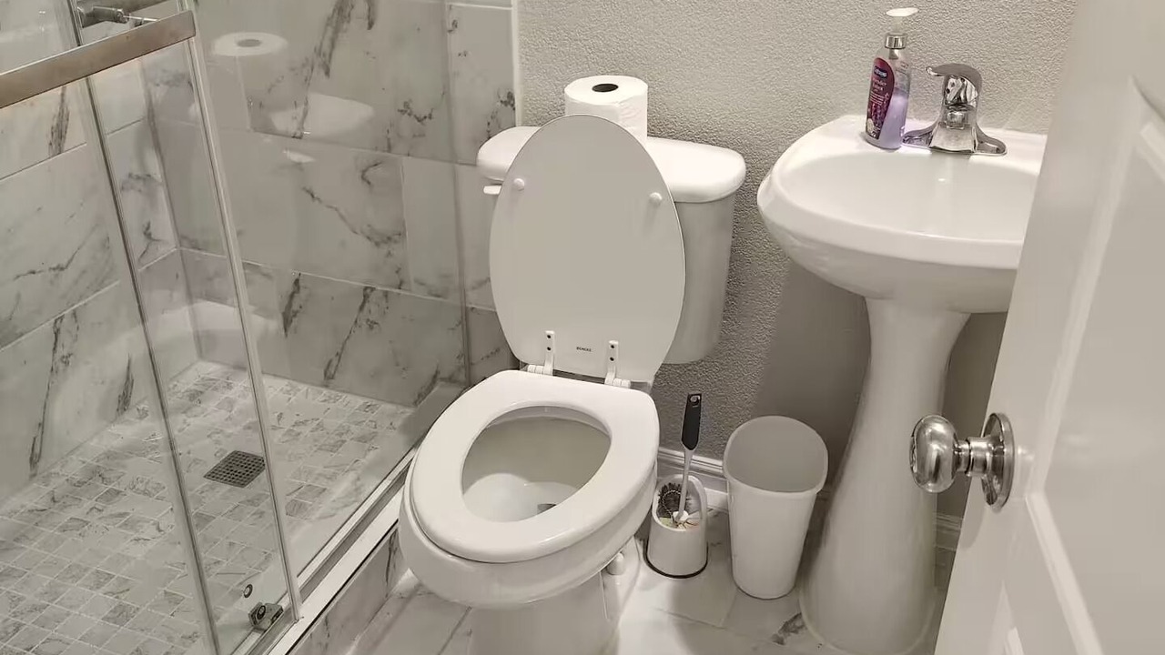 Photo of Bathroom in Venus