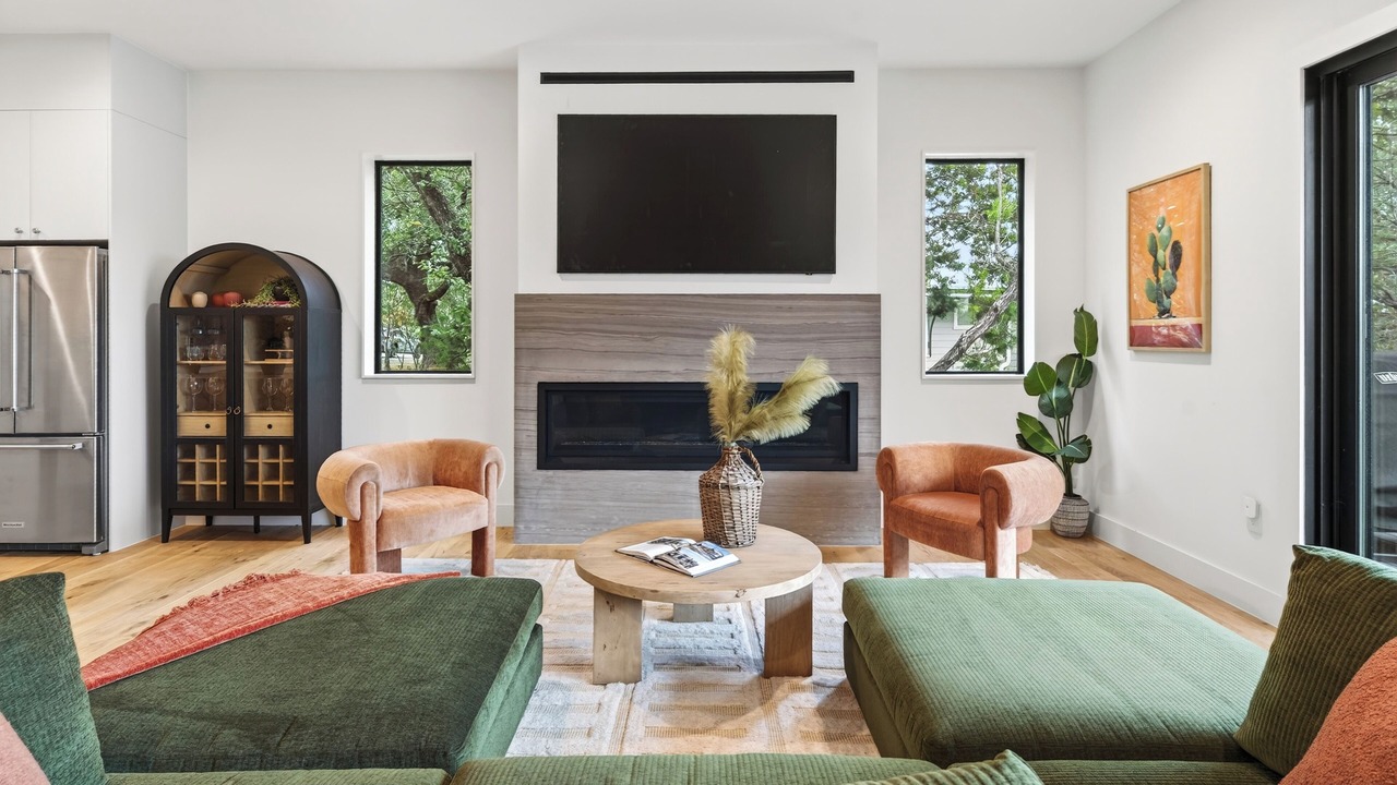 Photo of Livingroom in Apache Shores