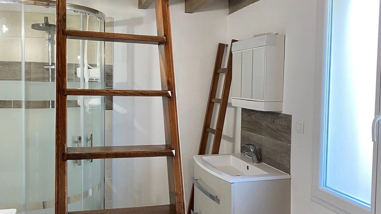 Photo of Bathroom in Cazes-Mondenard