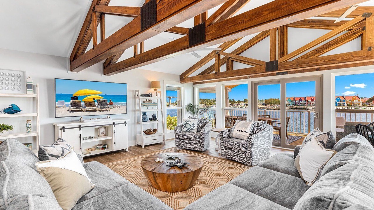 Photo of Livingroom in Ono Island