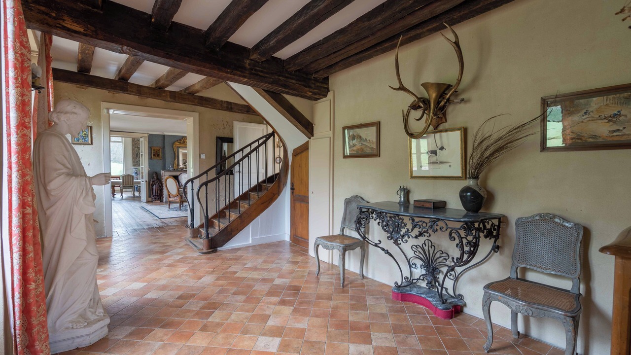 Photo of Others in L'Home-Chamondot
