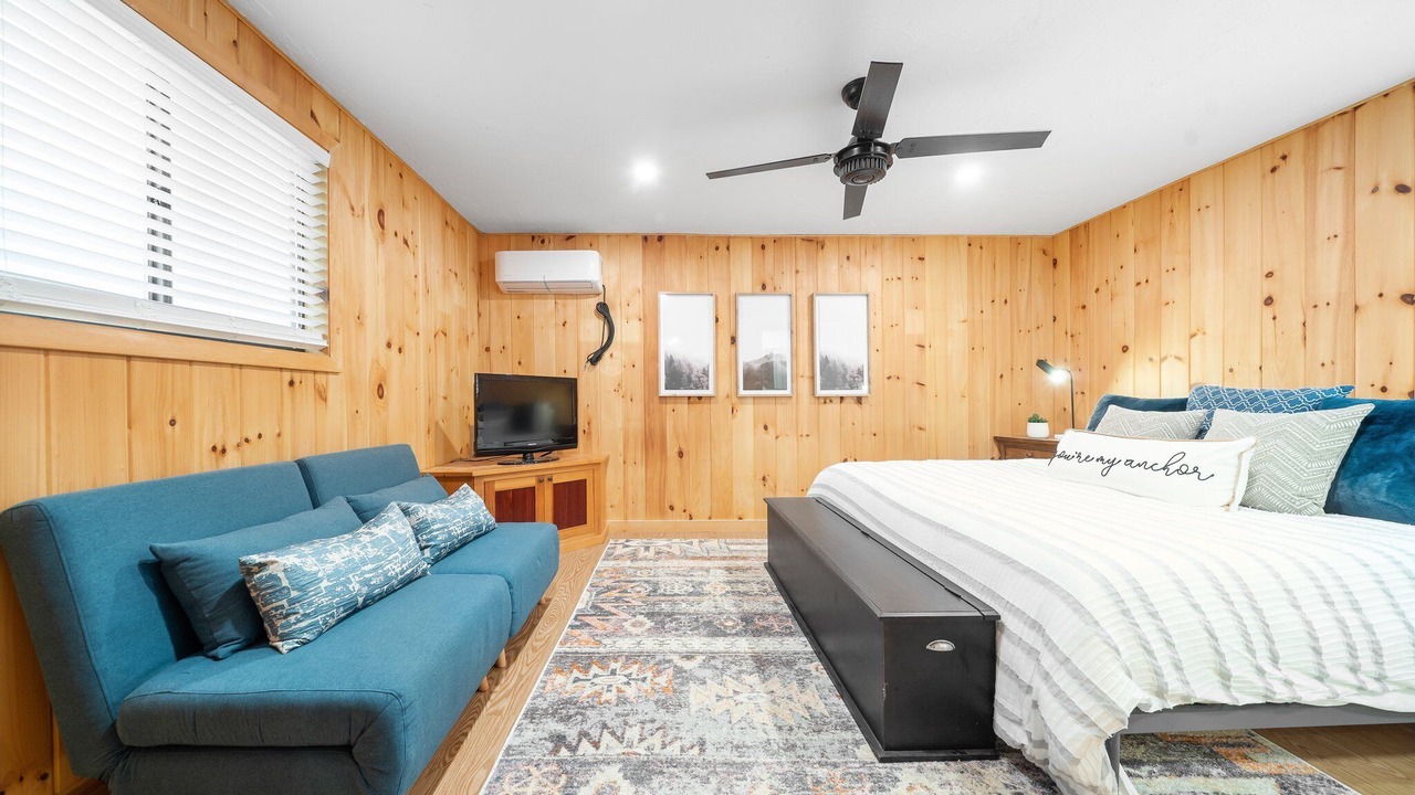 Photo of Bedroom in Meredith