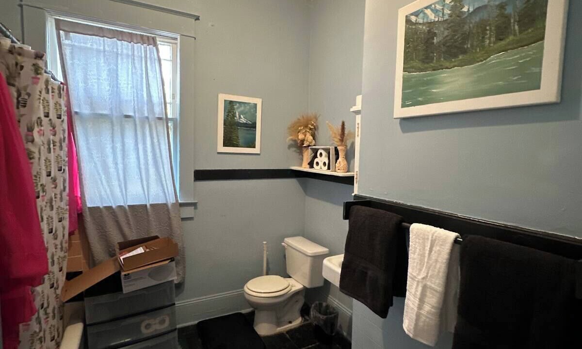 Photo of Bathroom in Innovation District