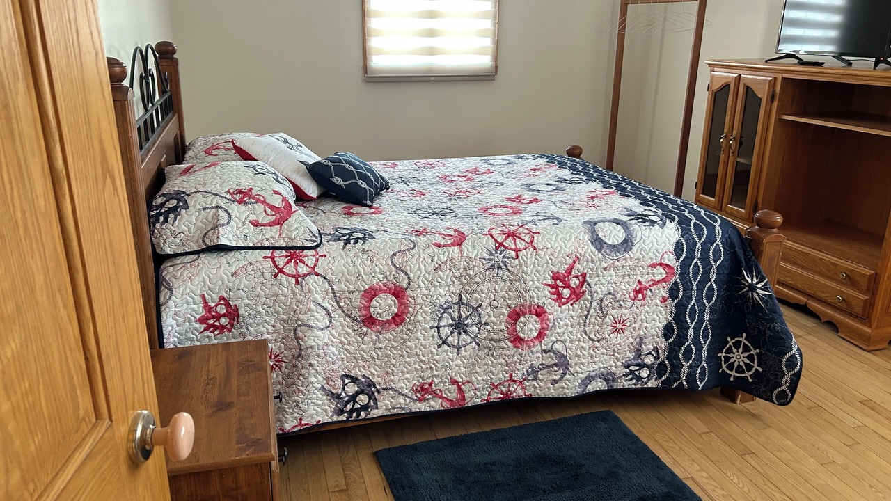 Photo of Bedroom in Champlain