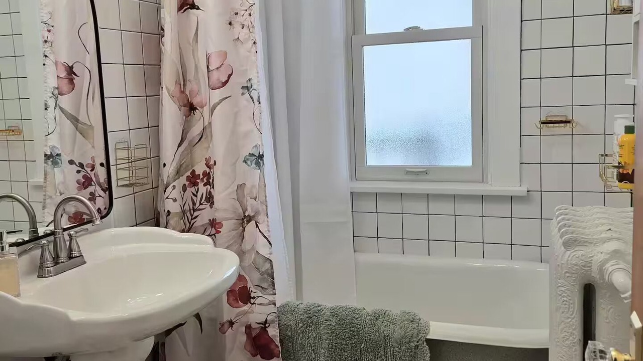 Photo of Bathroom in Merriam Park