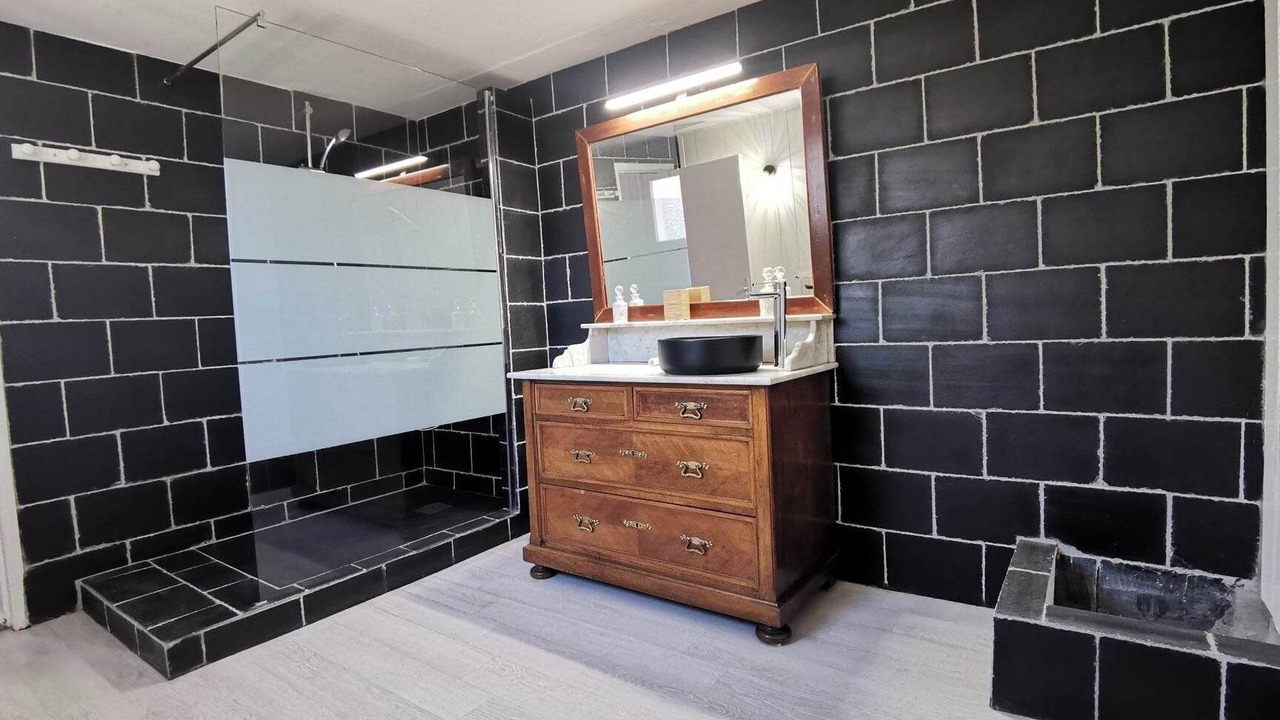 Photo of Bathroom in Saint-Jacques-des-Guerets