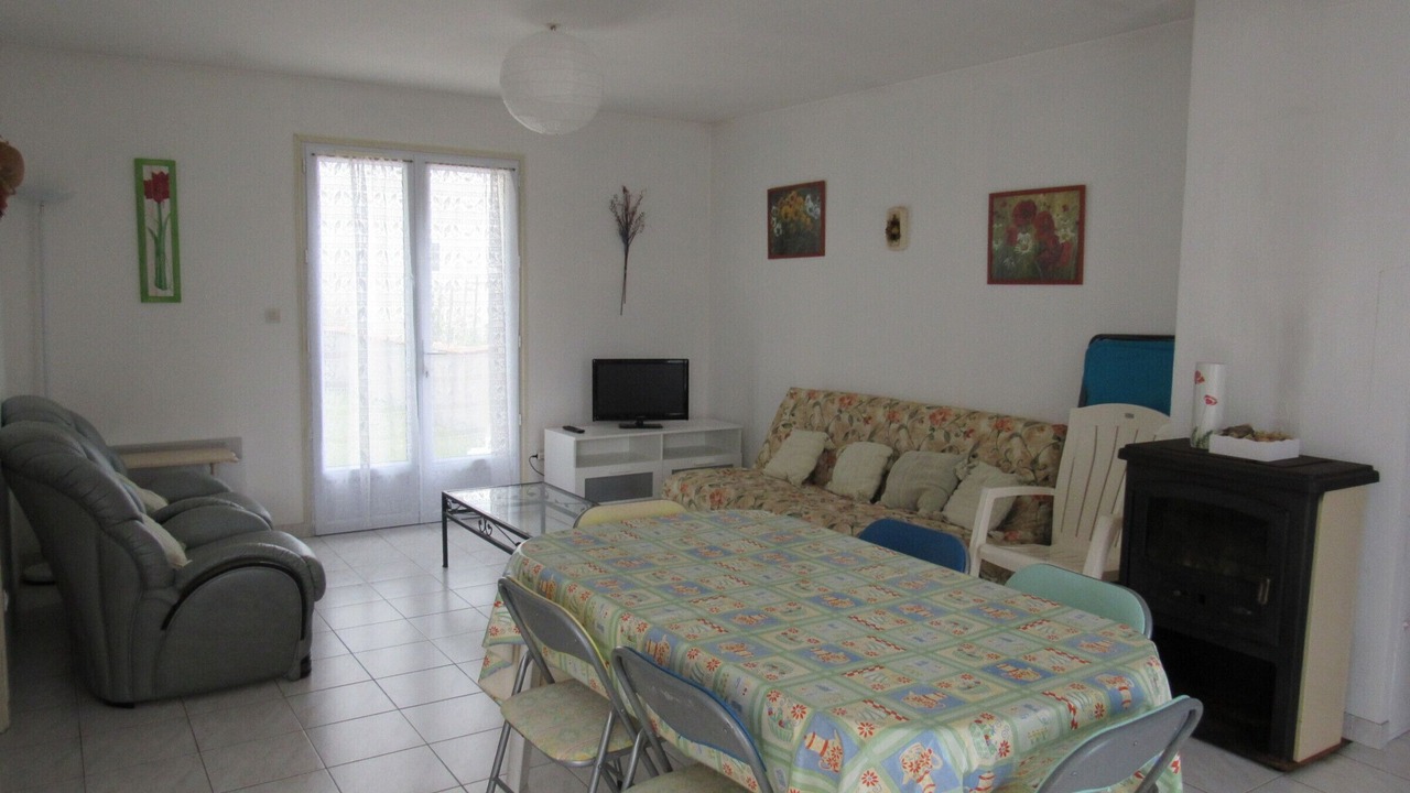 Photo of Livingroom in LʼAiguillon-sur-Mer