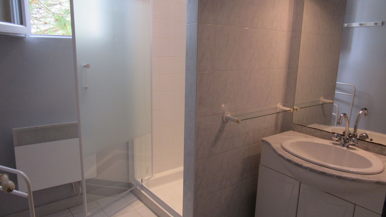 Photo of Bathroom in LʼAiguillon-sur-Mer
