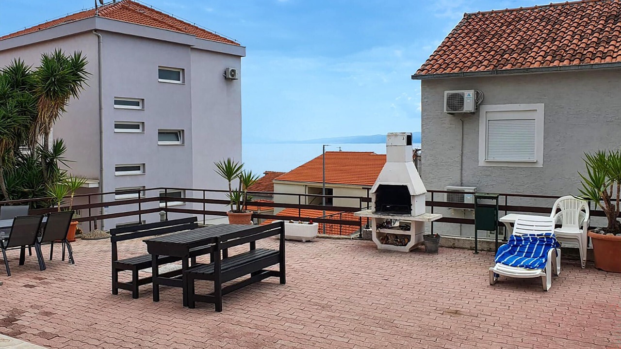 Photo of Others in Businci