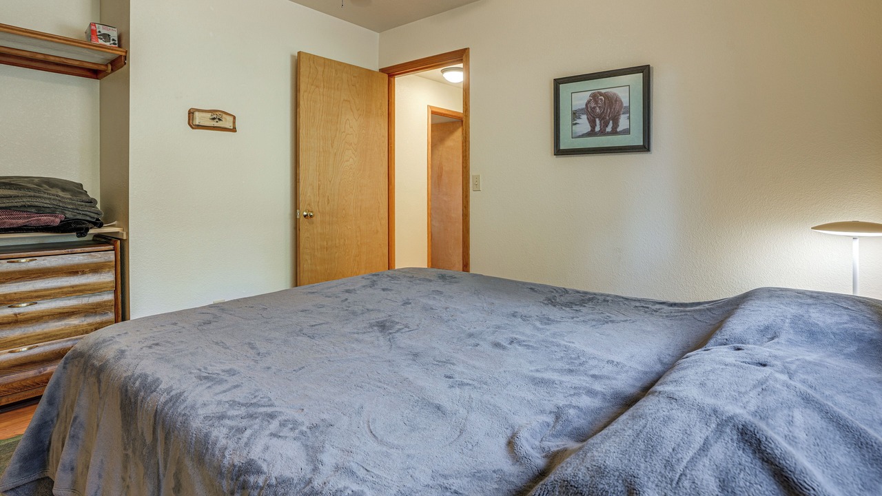 Photo of Bedroom in Sierra Tract