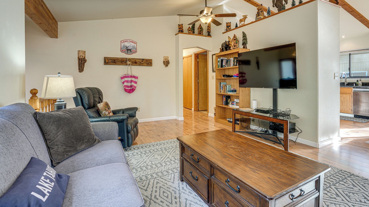 Photo of Bedroom in Sierra Tract