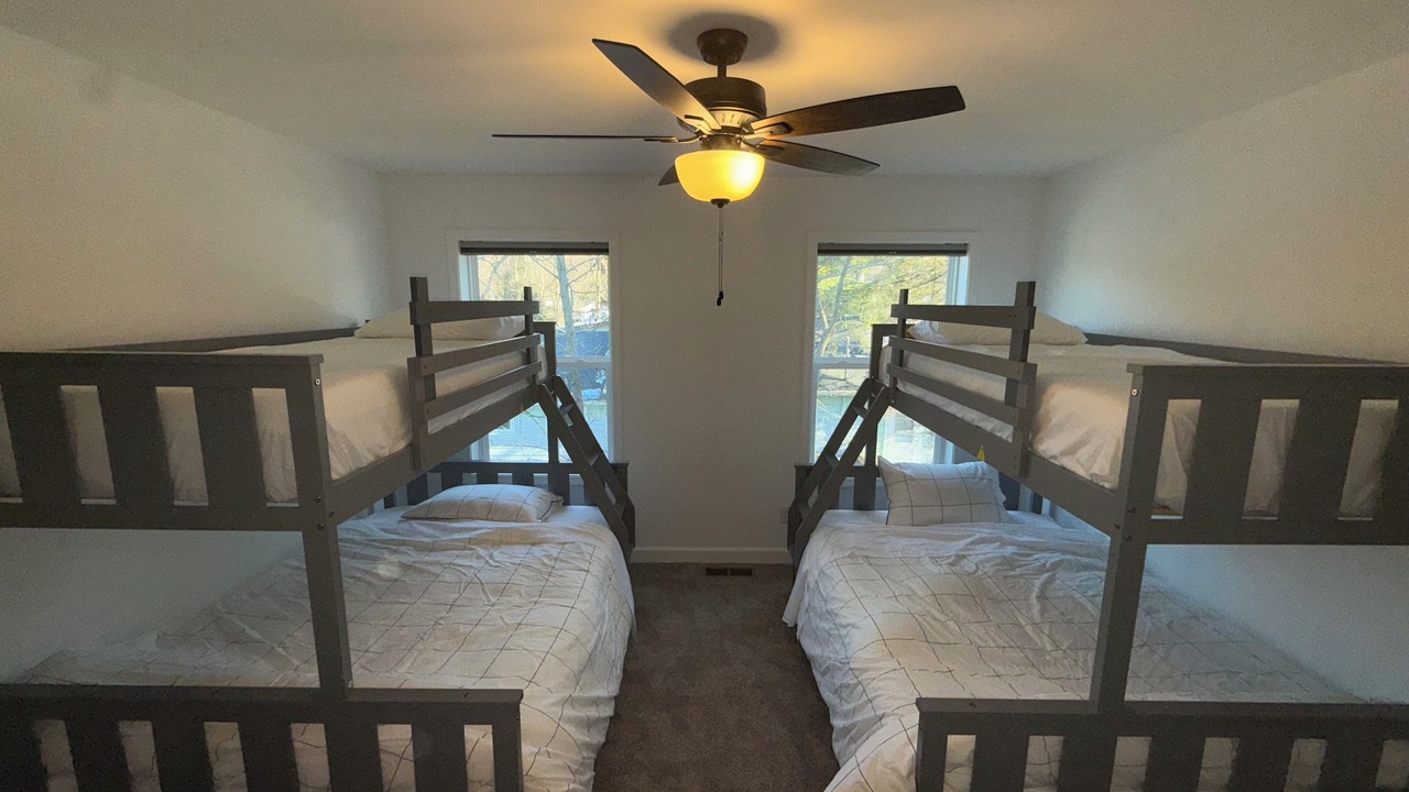 Photo of Bedroom in Twin Lakes
