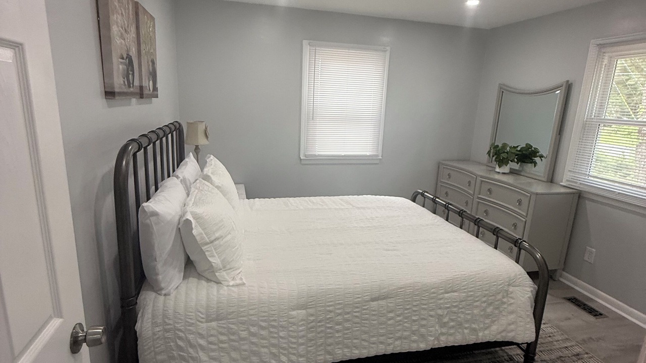 Photo of Bedroom in Pine Forest