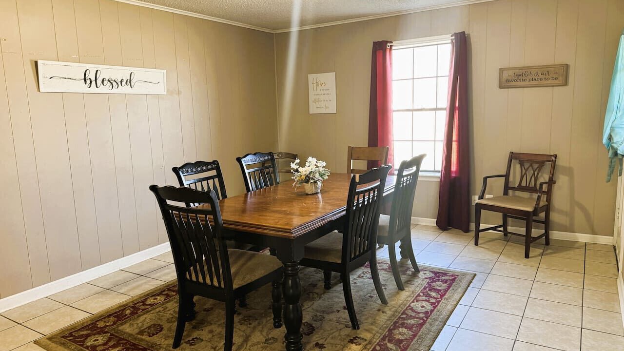 Photo of Livingroom in Sherwood