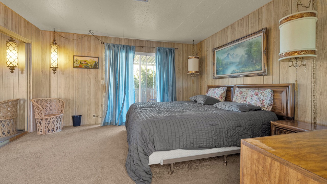 Photo of Bedroom in Bombay Beach