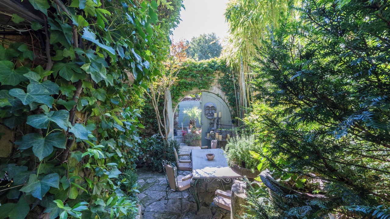 Photo of Outdoor in Goult