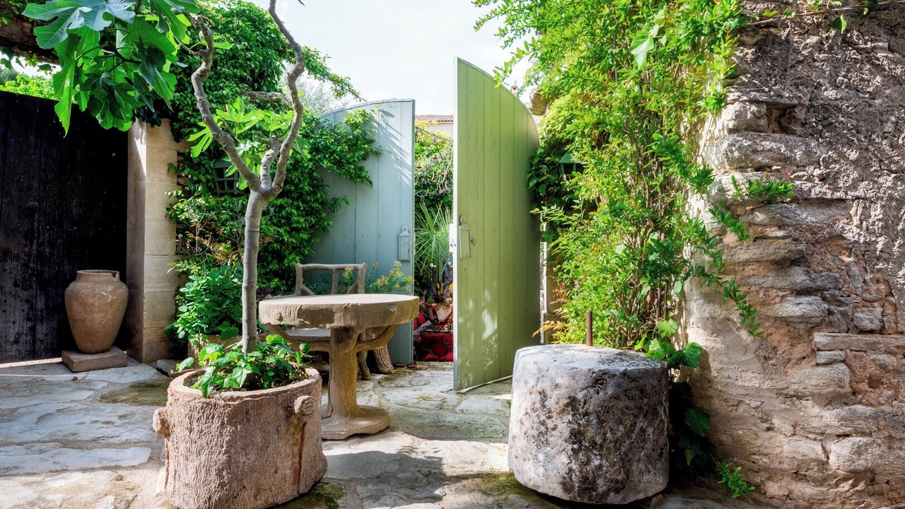 Photo of Patio Balcony in Goult