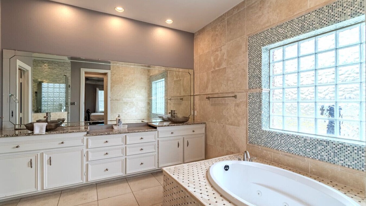 Photo of Bathroom in Iowa Colony