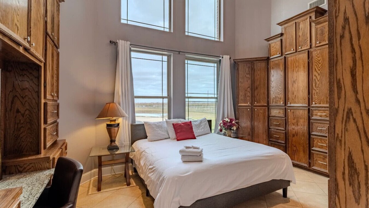 Photo of Bedroom in Iowa Colony