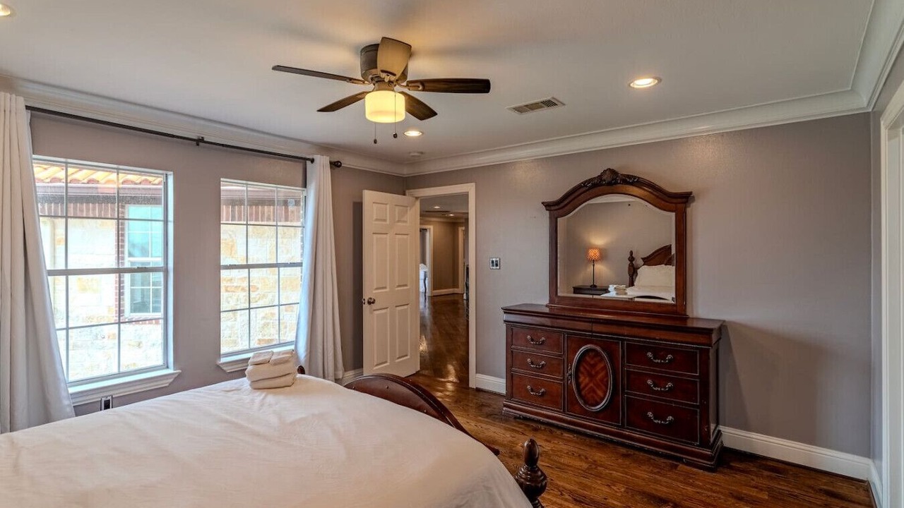Photo of Bedroom in Iowa Colony