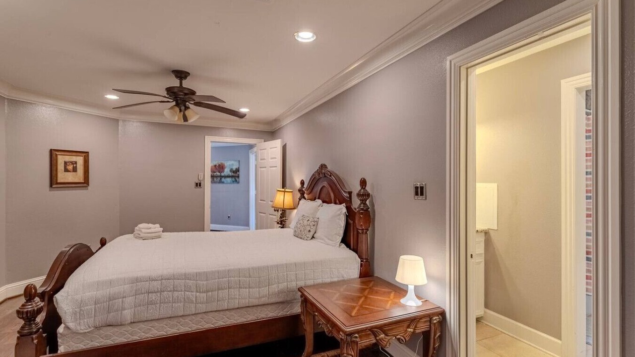 Photo of Bedroom in Iowa Colony