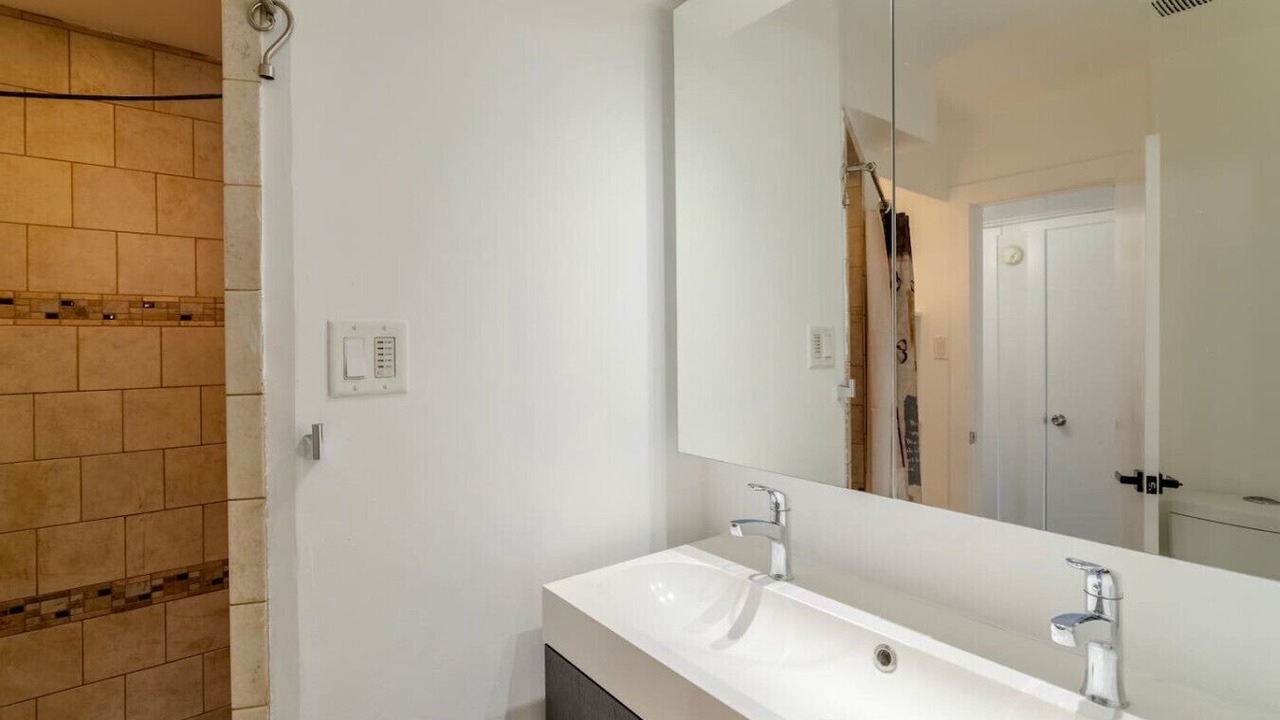 Photo of Bathroom in Memorial