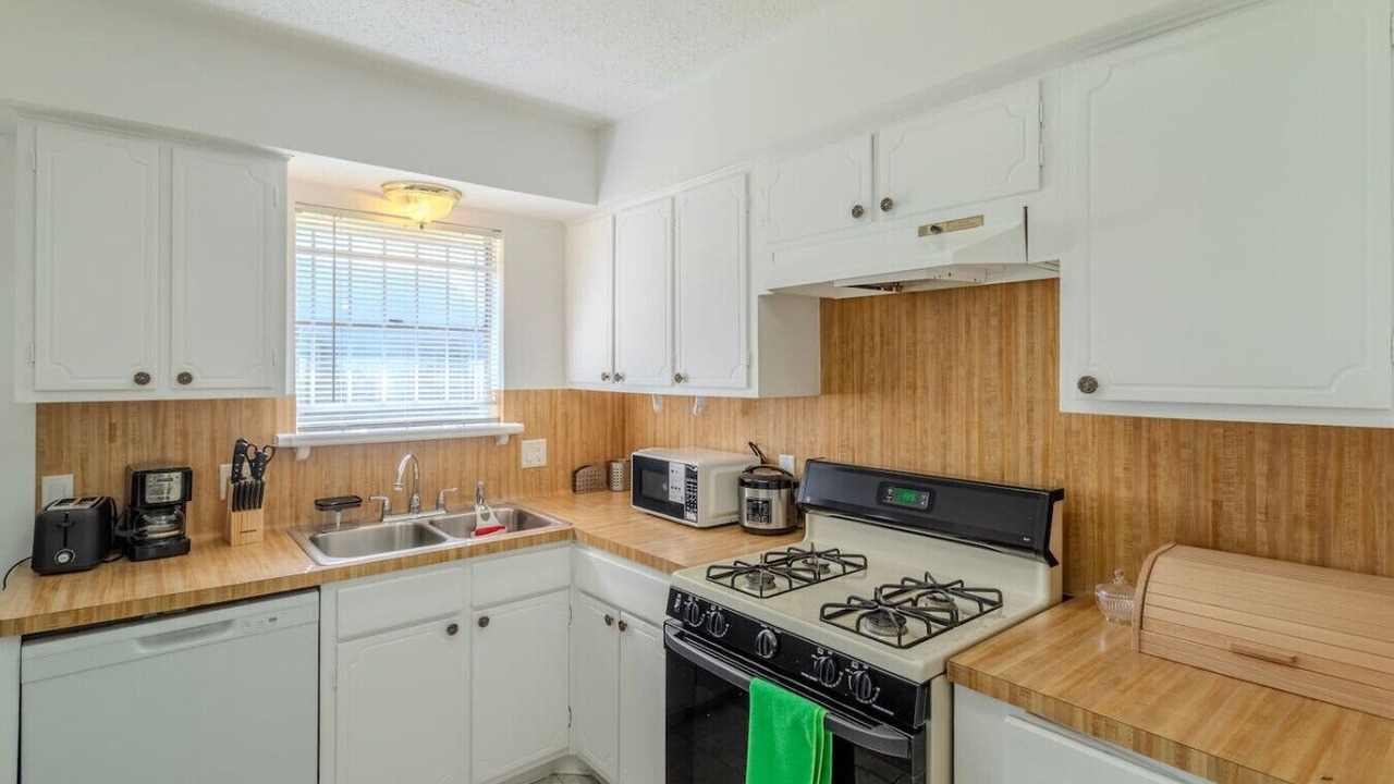 Photo of Kitchen in Memorial