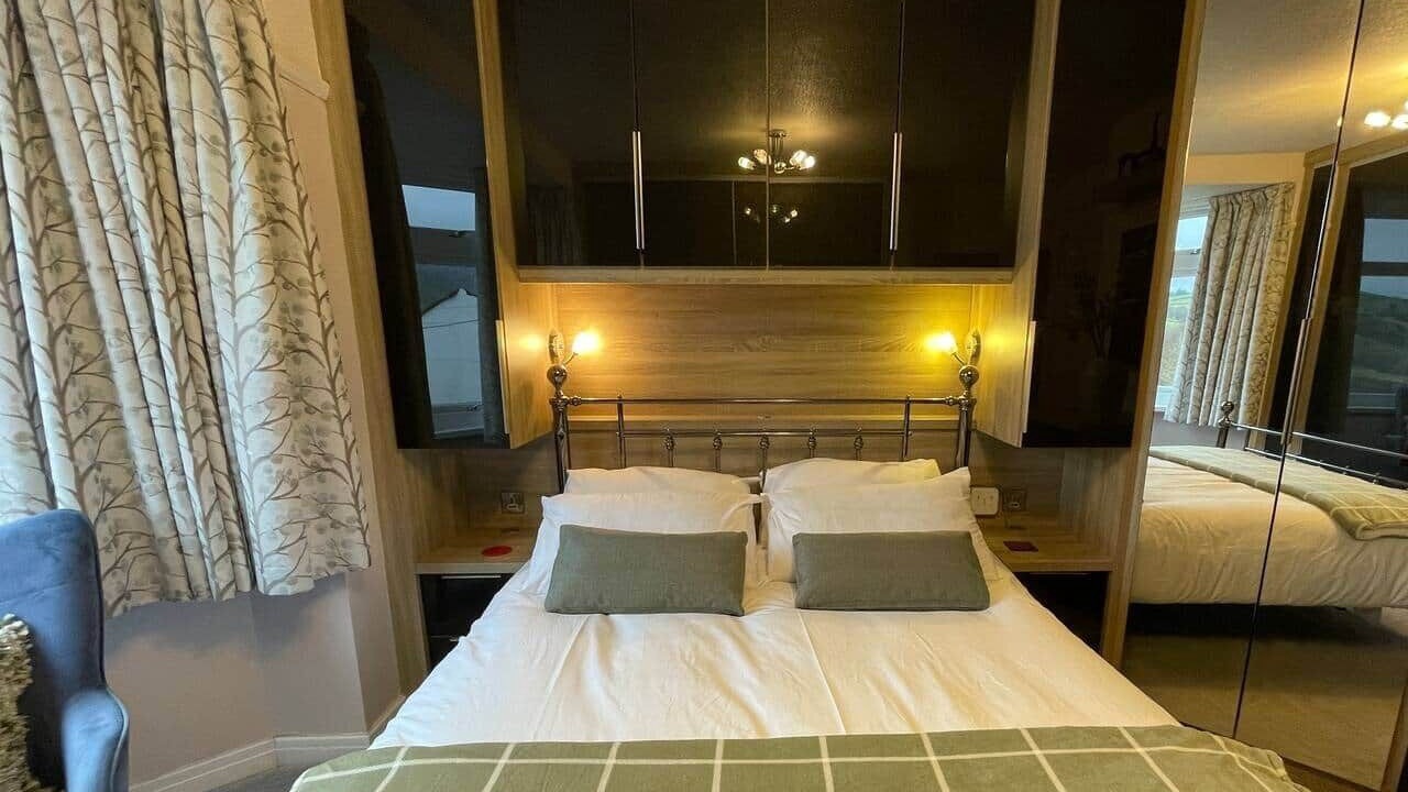 Photo of Others in Padfield