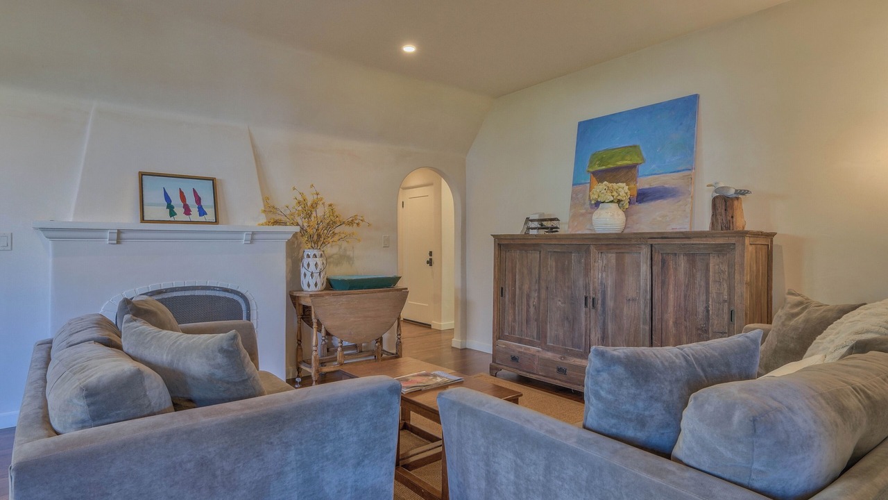Photo of Livingroom in Carmel Point