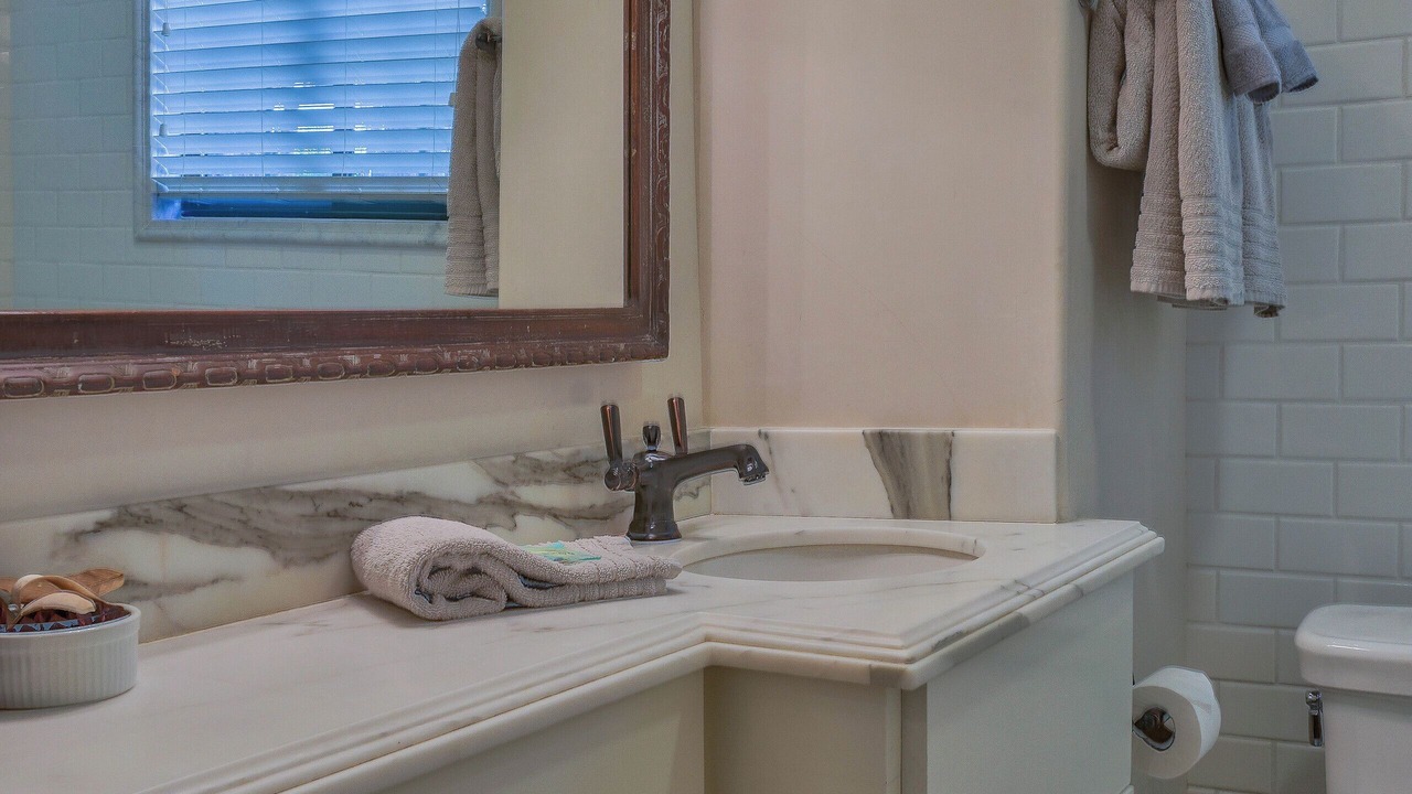 Photo of Bathroom in Carmel Point