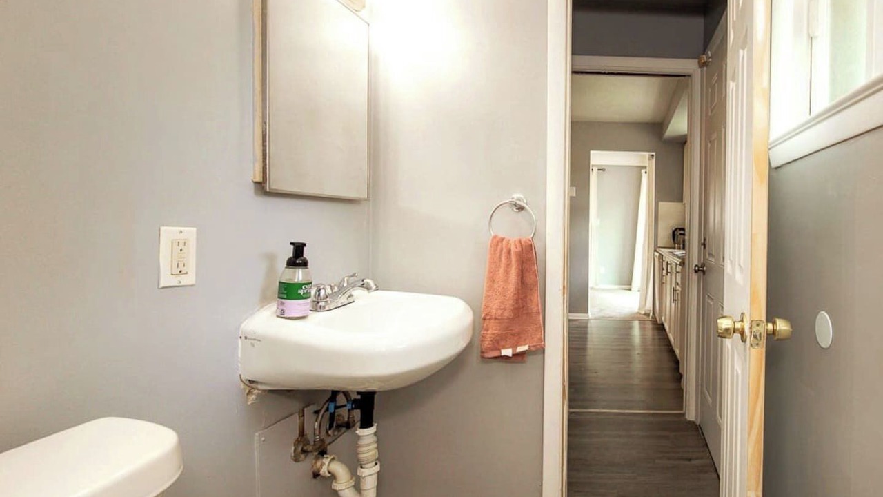 Photo of Bathroom in Maple Heights