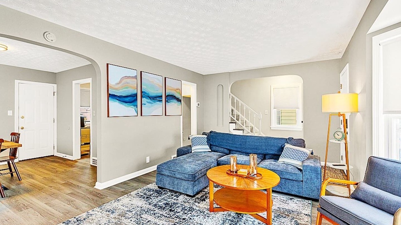 Photo of Livingroom in South Euclid
