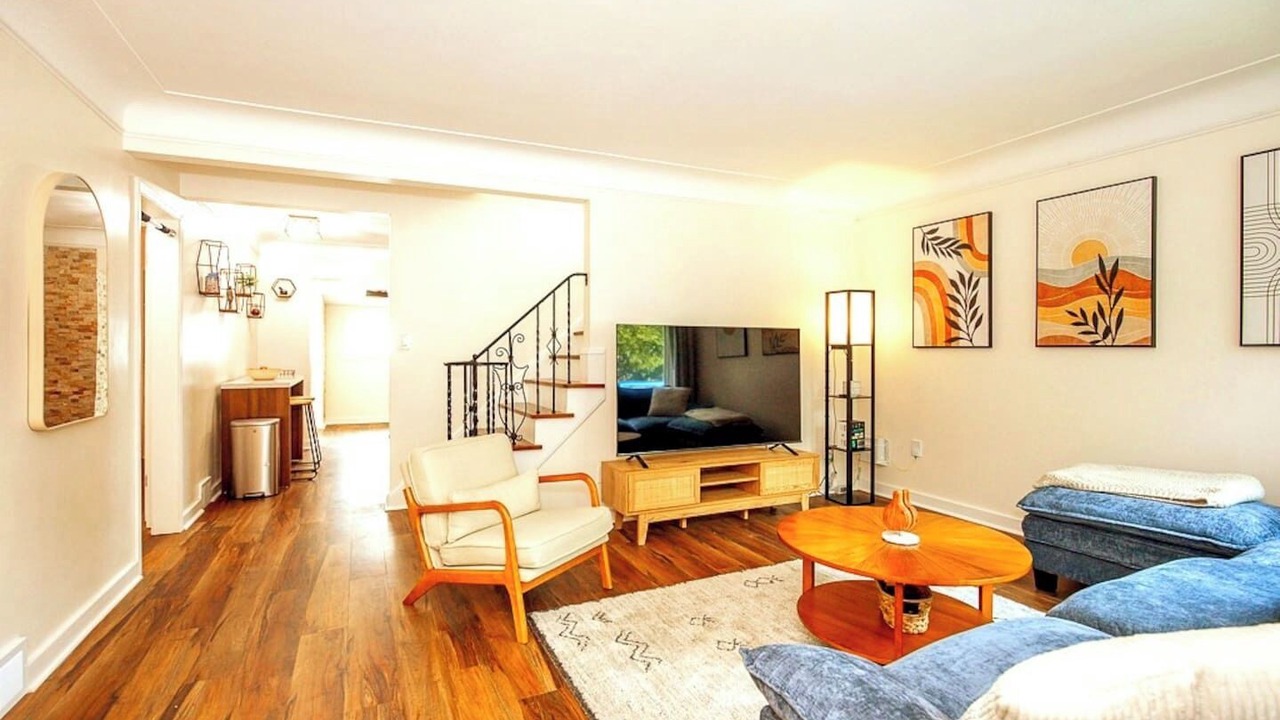 Photo of Livingroom in South Euclid