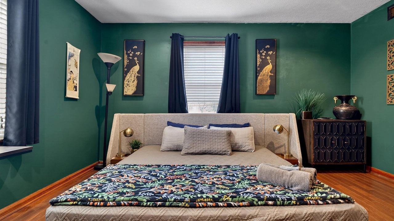 Photo of Bedroom in Utica