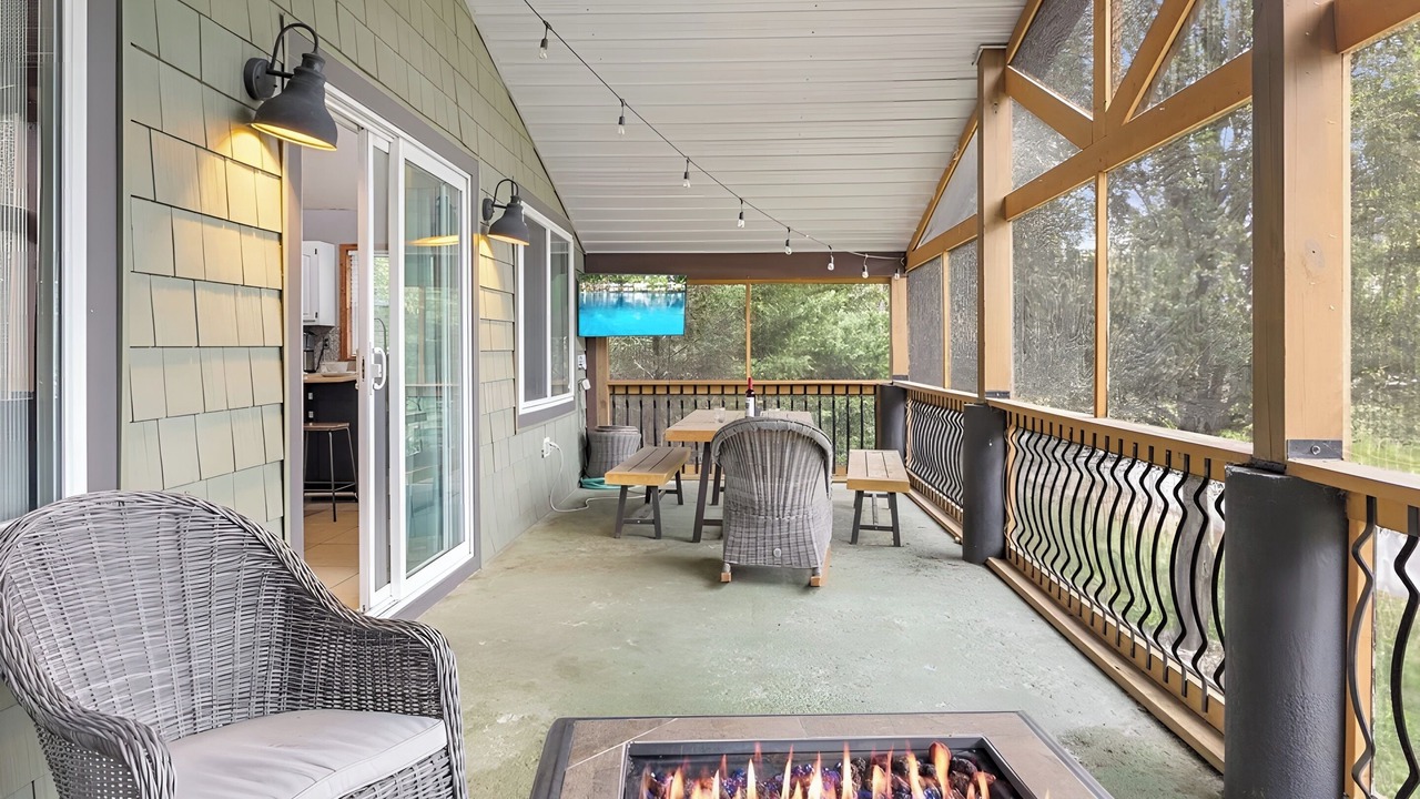 Photo of Outdoor in Utica