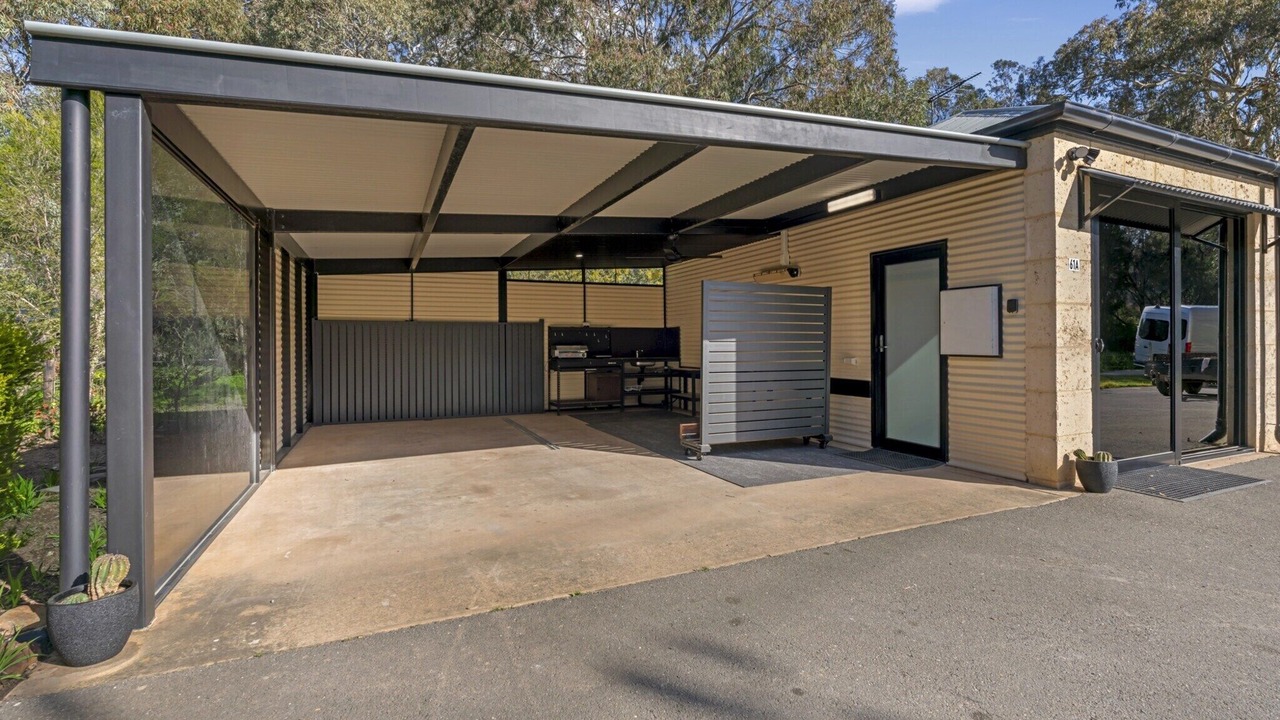 Photo of Others in McLaren Flat